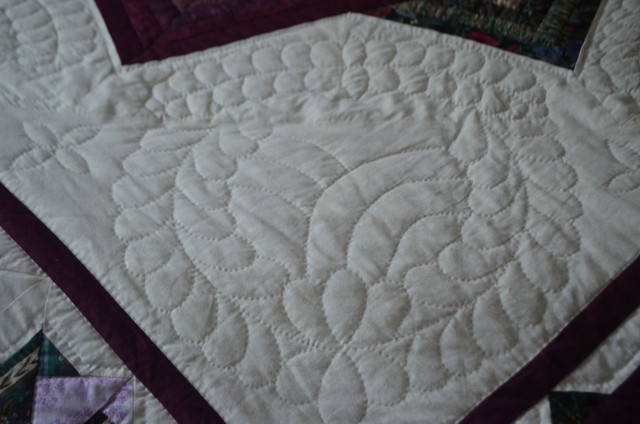 Hand Quilted King Size Quilt in Bedding in Renfrew - Image 4
