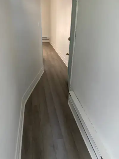 4 ½ à louer – Plateau-Mont-Royal Charmant 4 ½ lumineux situé au cœur du Plateau, à proximité des caf...