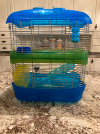 Cage d’hamster nain. Dwarf hamster cage.