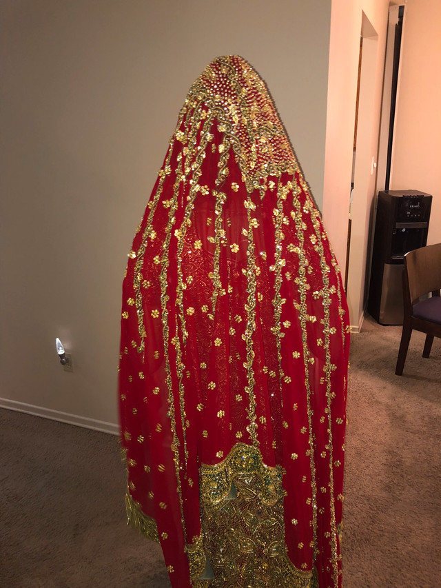 Wedding dress for East Indian ceremony, custom made  in Wedding in Calgary - Image 2
