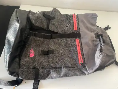 BACKPACK, DAYPACK, THE NORTH FACE, EXCELLENT CLEAN CONDITION, FR, View more