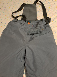 Winter Grey Snowpants for boys size 14 for only 15$