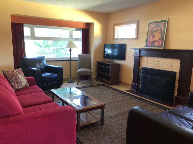 3 bedroom commercial dr house in Long Term Rentals in Vancouver - Image 2