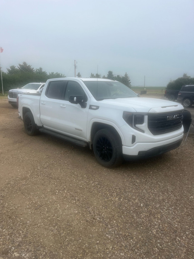 2025 GMC 1500 in Cars & Trucks in Medicine Hat - Image 2