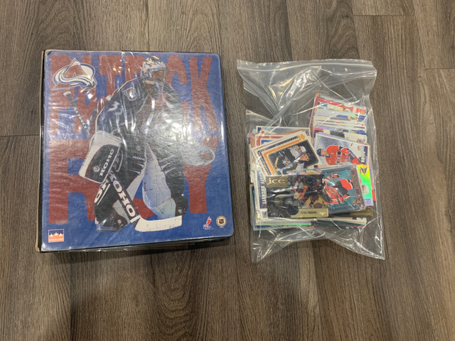Vintage NHL Hockey Cards LOT (700) - Late 1990's / Early 2000's in Arts & Collectibles in Oakville / Halton Region - Image 2
