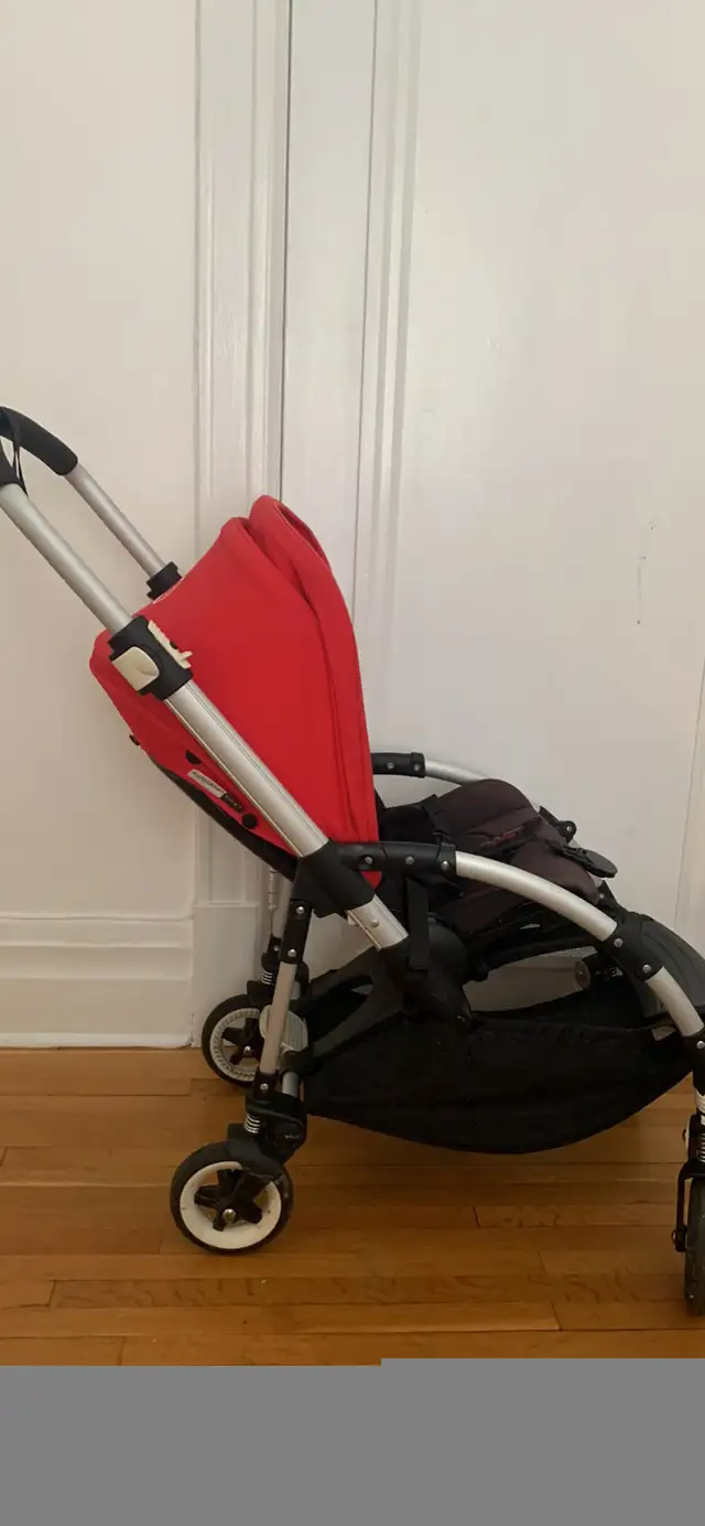 Bugaboo stroller in Strollers, Carriers & Car Seats in City of Montréal - Image 3