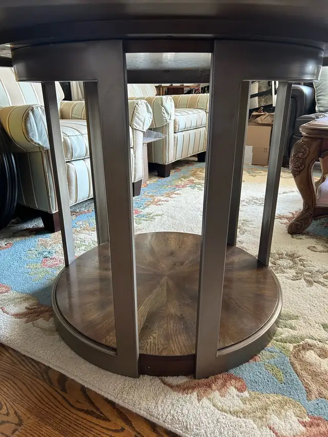 54 inches circular wood dining table in Dining Tables & Sets in City of Toronto - Image 4