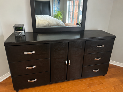 Lit King size avec meuble à 6 tiroirs en bois avec mirroir, View more