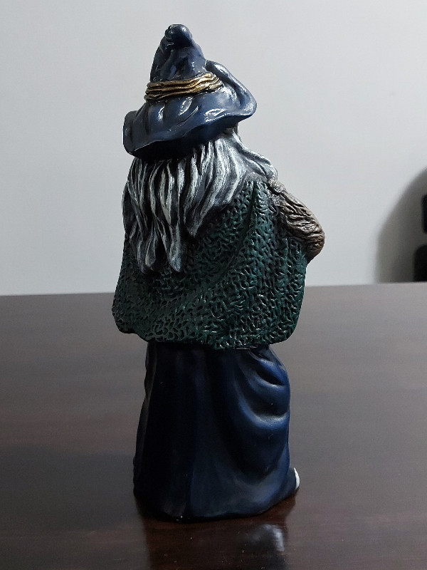 Hand Painted Wizard Statue in Arts & Collectibles in Kingston - Image 3