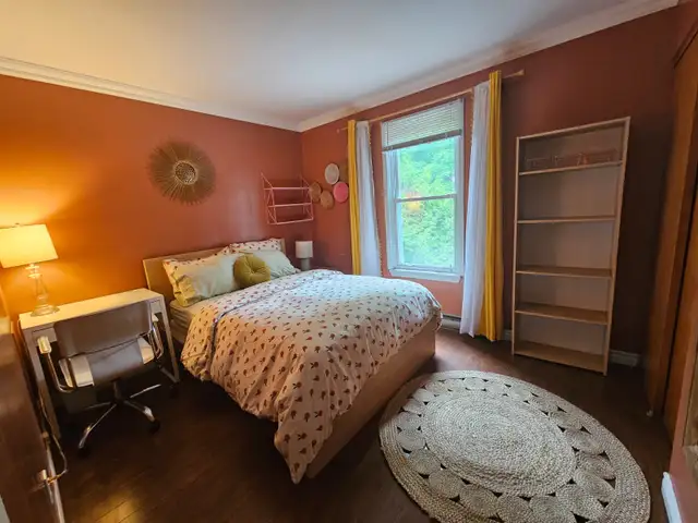 4 1/2 TOUT MEUBLÉ  + TOUT INCLUS in Long Term Rentals in Sherbrooke - Image 11