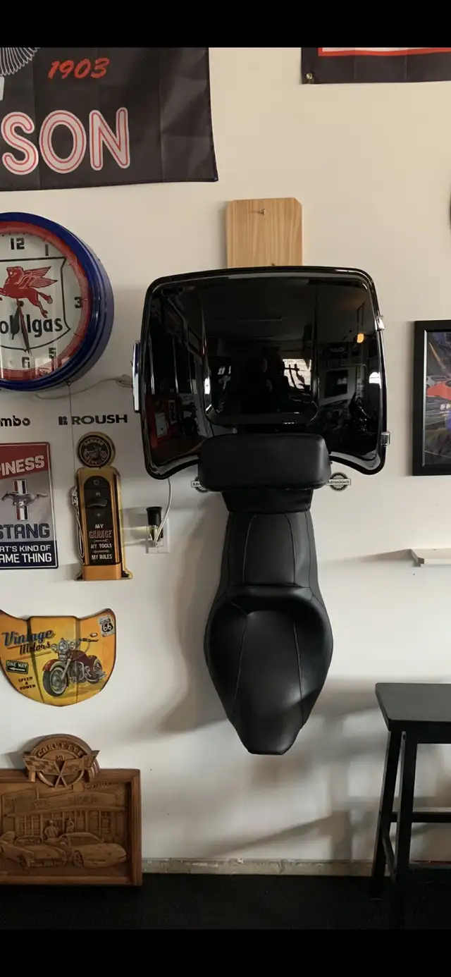 HD Road Glide - Like New! Cash or Trade in Touring in Sarnia - Image 9