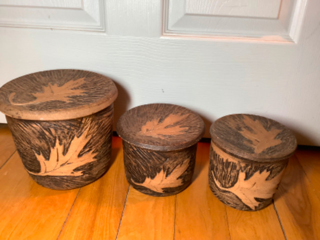 4 Vtg Pottery Canisters w Embossed Leaf Motifs in Home Décor & Accents in Belleville