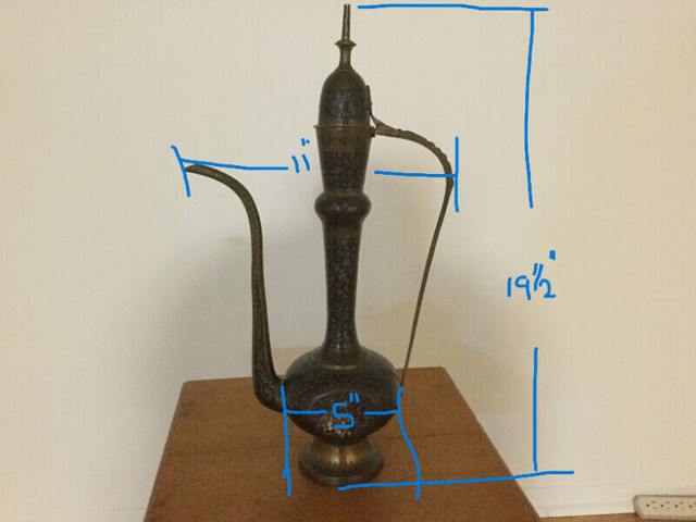 Vase en cuivre de l'Inde dans Art et objets de collection  à Longueuil/Rive Sud