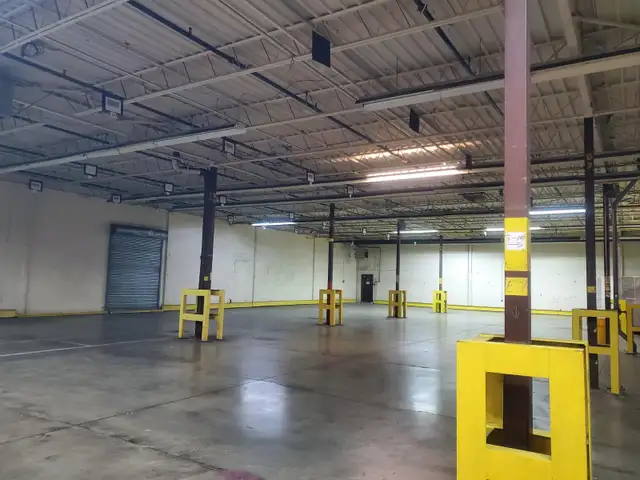 Warehouse Space for Rent in Commercial & Office Space for Rent in Oshawa / Durham Region - Image 3