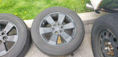 4 Pinellas tires for sale on Ford aluminum rims 275/55/R20