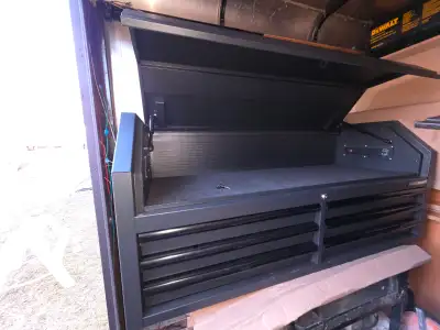 For sale a brand new Mastercraft Tool Chest With Six Drawers Two Power Bars With Five Plugs Each And...