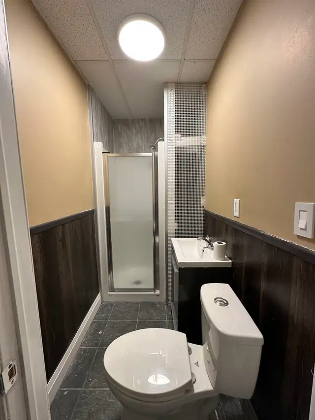 close niagara college/brock university,first floor 1 BR apartmen in Room Rentals & Roommates in St. Catharines - Image 8