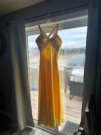 Yellow Sleek Prom dress