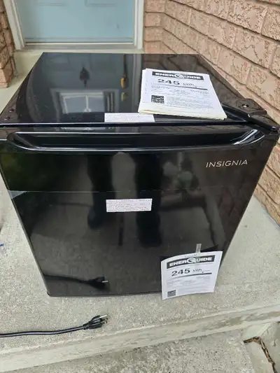 It's really like new! We took it out of the box in November 2025. It has been plugged in (with a cou...
