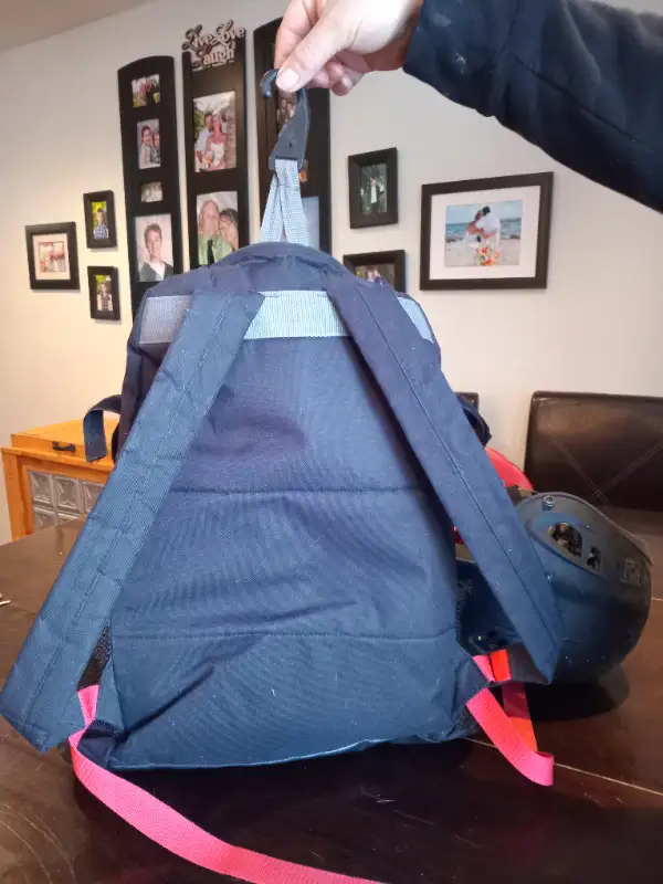 Rawlings youth baseball bat bag in Baseball & Softball in Oshawa / Durham Region - Image 3