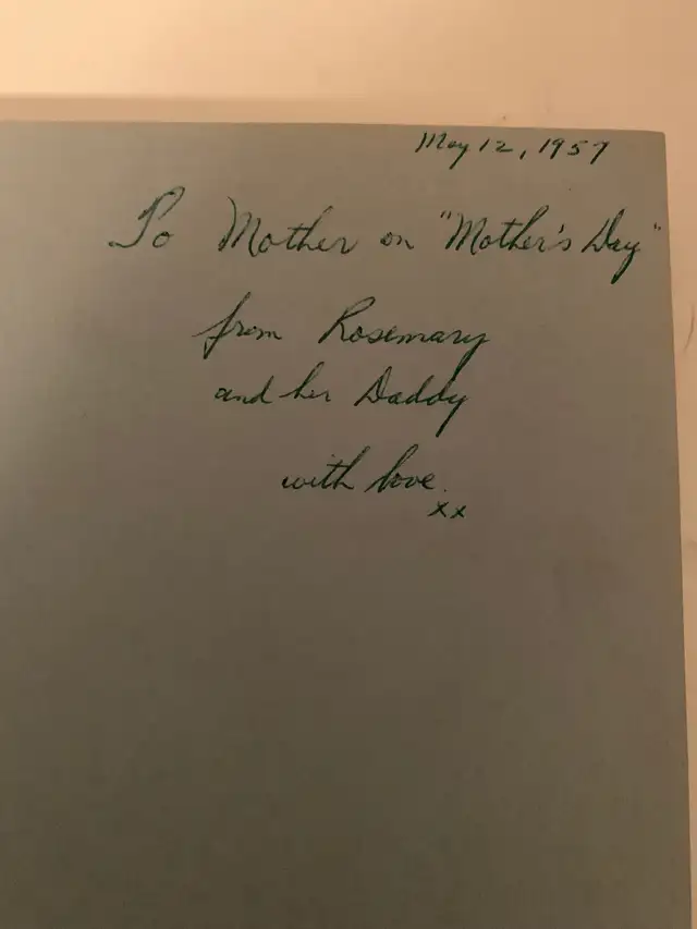 Vintage Singer Sewing Book in Arts & Collectibles in Kawartha Lakes - Image 3
