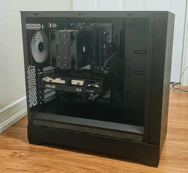 1080P Ultra Gaming PC - i5 10th, 32GB, 1TB, RX 6600, Win11Pro in Desktop Computers in Kingston - Image 2