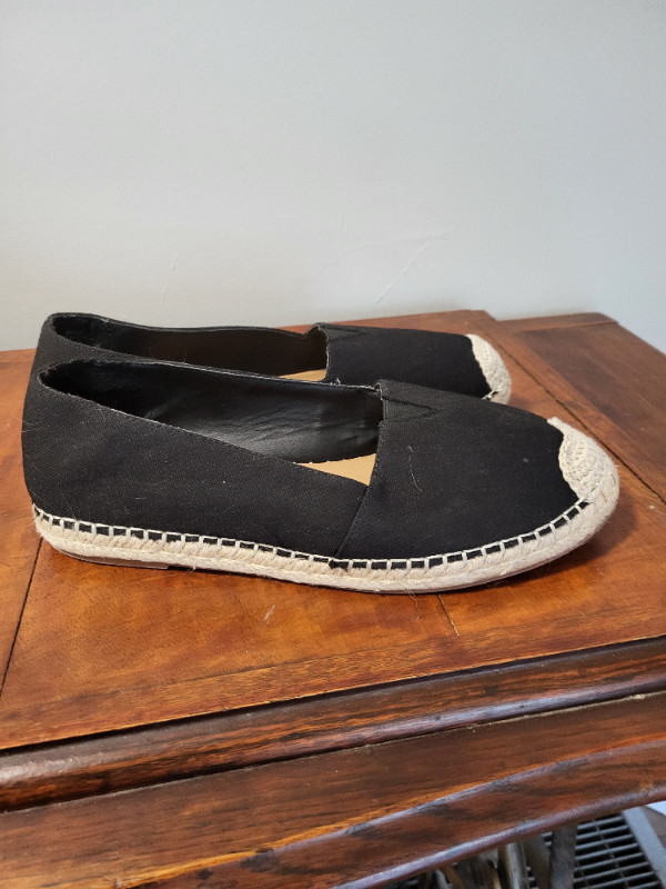 Pennington extra wide shoe in Women's - Shoes in Belleville - Image 2