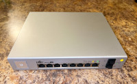 Ubiquiti SW-8-150W PoE Network Switch
