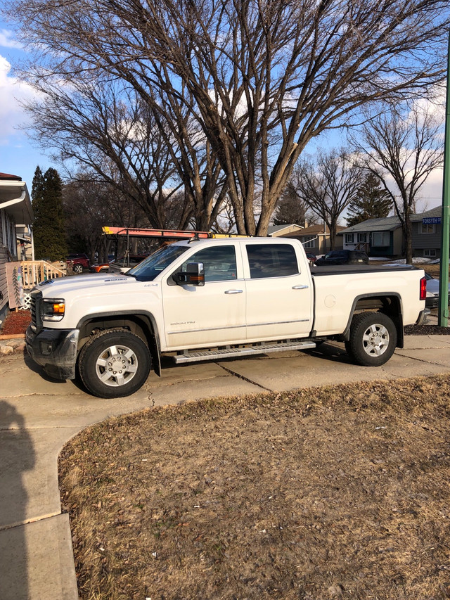 2018 GMC Sierra 2500HD SLT Diesel With WARRANTY! in Cars & Trucks in Regina - Image 2