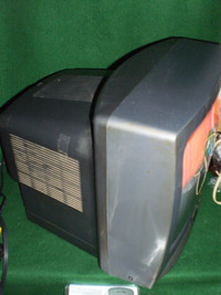 Westinghouse Magnasonic 13" CRT TVs for Vintage Video Gaming