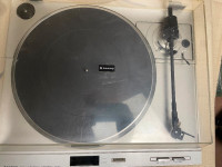 Sanyo TP X2 Fully-Automatic Belt-Drive Turntable