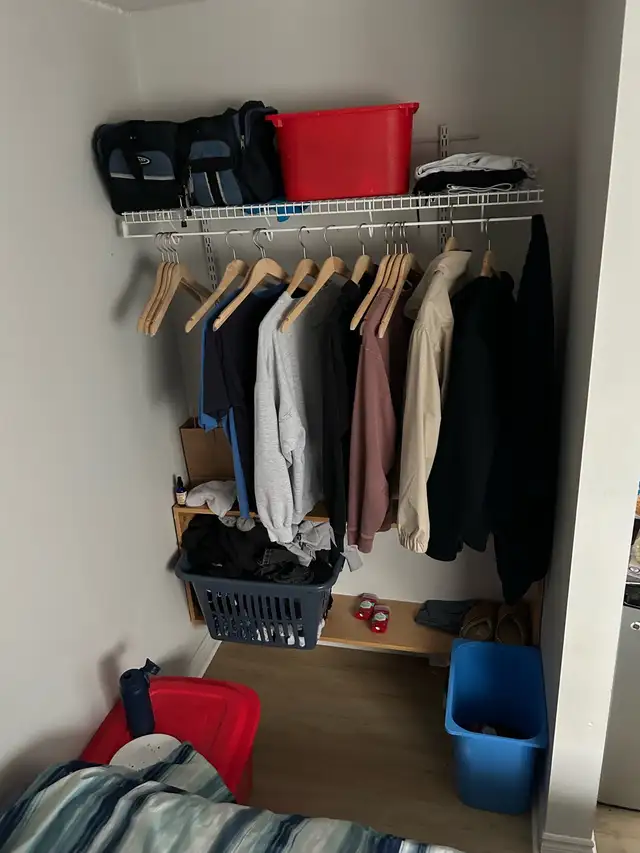 Private room for rent in Room Rentals & Roommates in Kitchener / Waterloo - Image 4