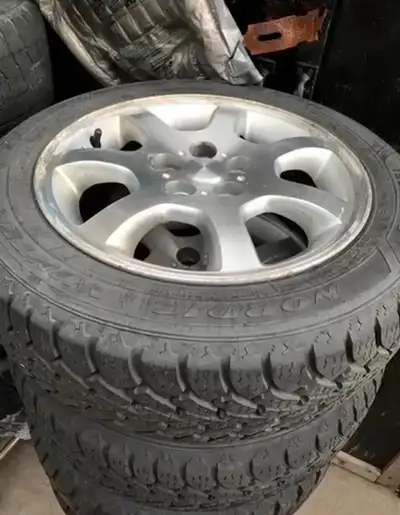tire only 3 montes old size 185/60R15, only for $400 negotiable. Contact 647 446 0660