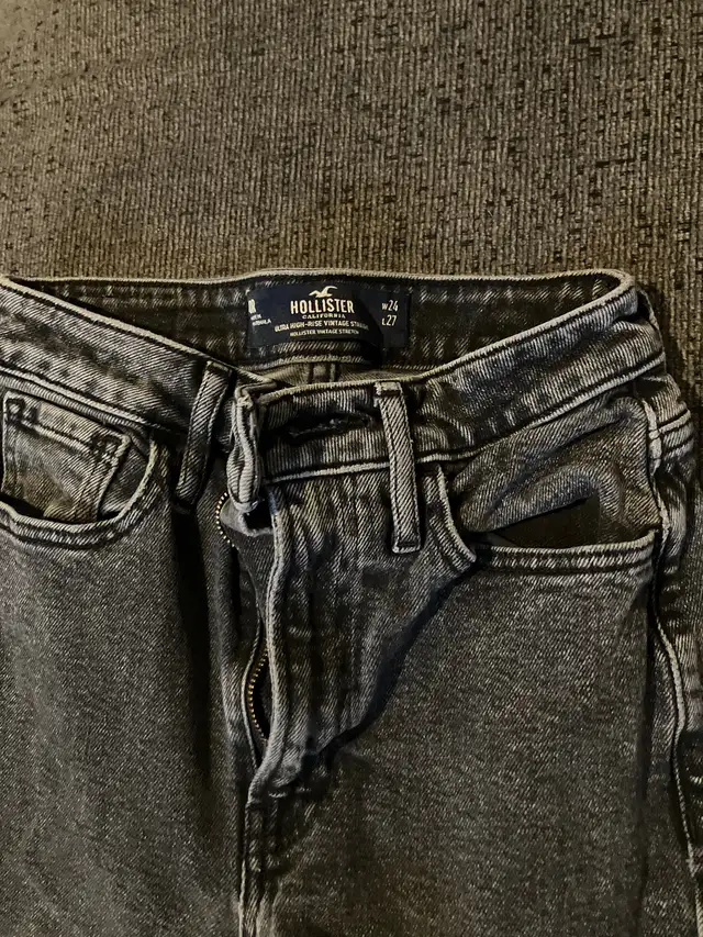 Women’s clothes in Women's - Bottoms in Calgary - Image 3