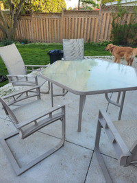 Free patio table and chairs