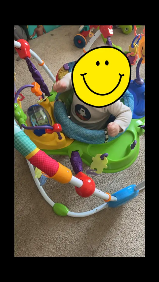 Selling jumperoo in Playpens, Swings & Saucers in City of Halifax - Image 2