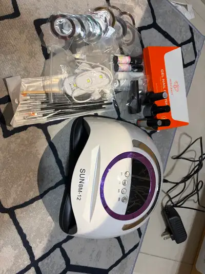 Uv light nails & accessoires, View more