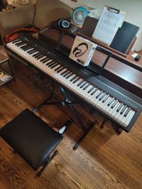 Roland 88 keys GO PIANO, like new, 88 semi-weighted keys