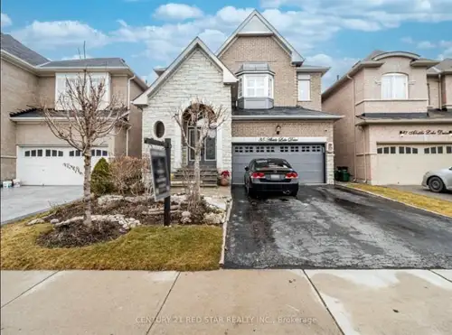 For rent - Full 5 Bedroom House Available from August 1 Location - Bramlea rd and father tobin 4 car...