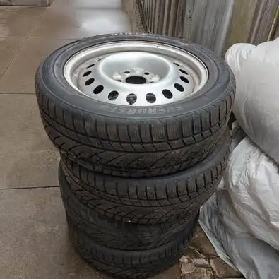 Hi all, selling my old winter tires with rims 215/55 R17. Rims are pristine, tires are relatively wo...