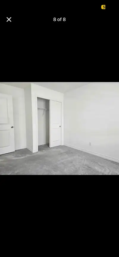 Private Room for Rent – Shared House in Ayr | Available: August 15 Spacious private bedroom availabl...