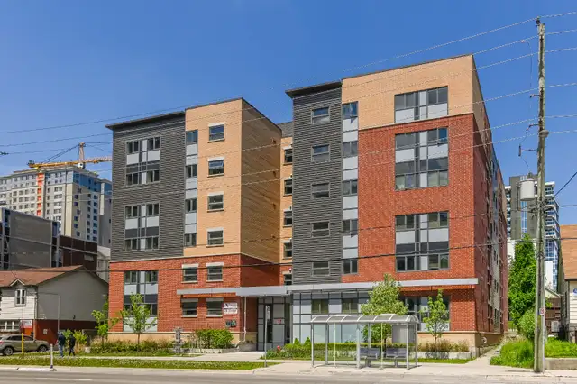 One Room Available in a 4-bed/4-bath Student Apartment in Room Rentals & Roommates in Kitchener / Waterloo - Image 2