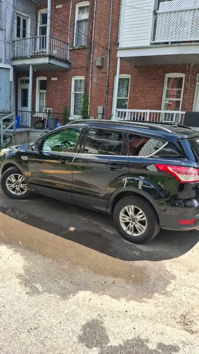 Ford escape 2016 bon état avec 182000km au compteur vidange effectuée il ya 3 mois anti rouille hive...