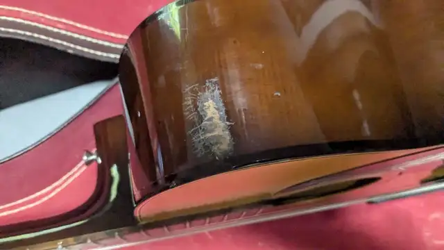 Suzuki vintage Folk guitar in Guitars in Granby - Image 9