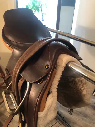 English saddle 16”, View more