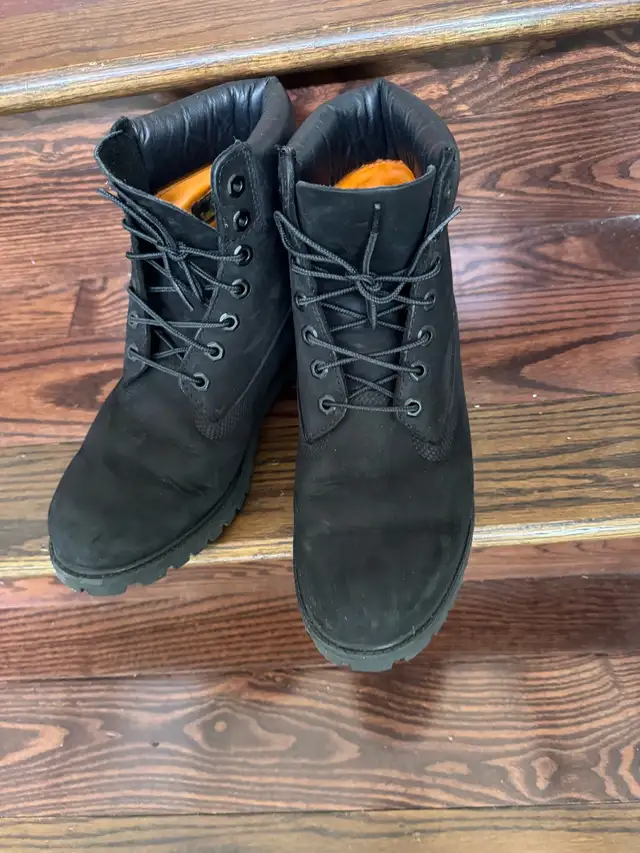 Timberland Boots in Men's Shoes in Kitchener / Waterloo - Image 2