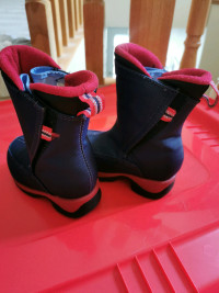 Toddler snow boots size 5M