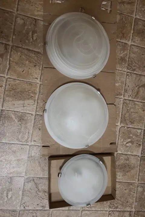 flush mount light fixtures  in Indoor Lighting & Fans in Kitchener / Waterloo - Image 2