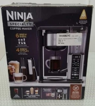 Ninja CM401 10-Cup Stainless Coffee Maker in Coffee Makers in Burnaby/New Westminster