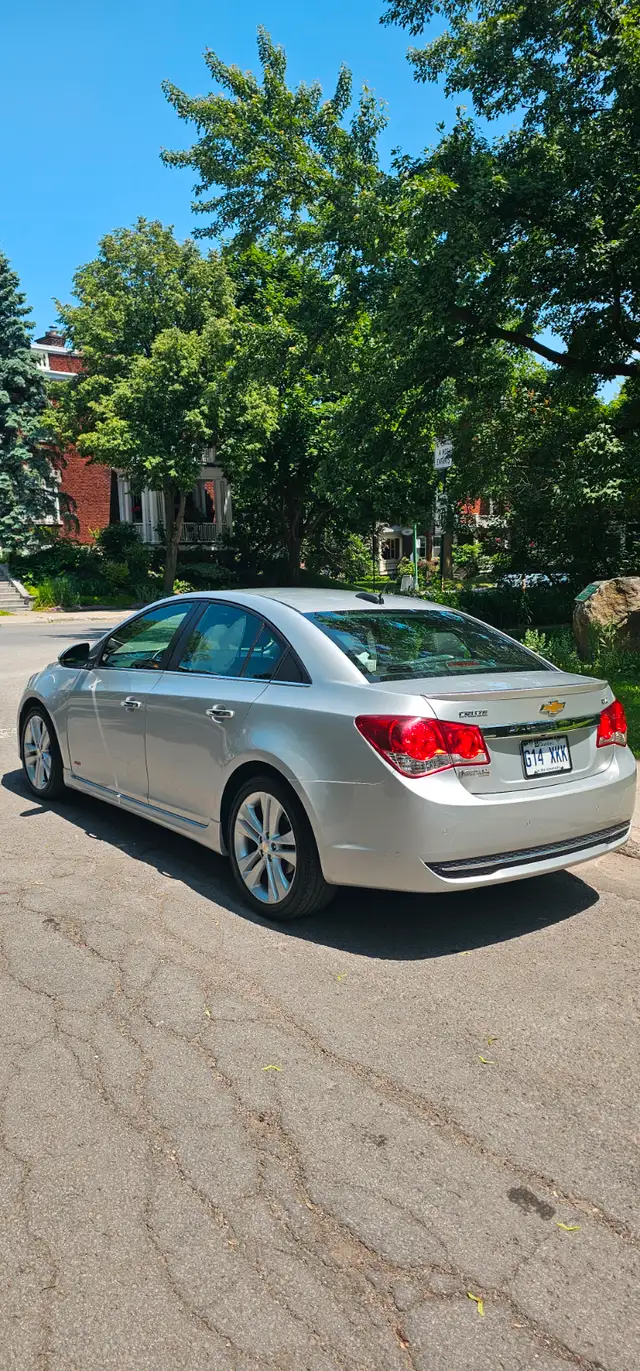 Une très Cruze 2015 full options à ne pas rater in Cars & Trucks in City of Montréal - Image 5